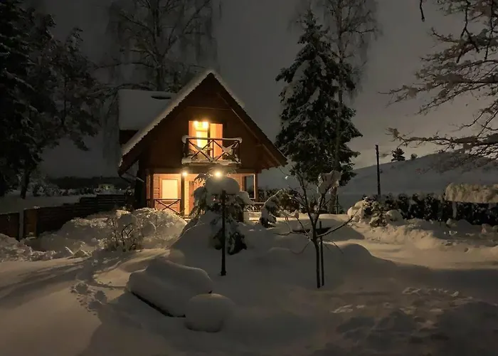 Rustic Private In Woods W/ Sauna & Pool Ferienhaus