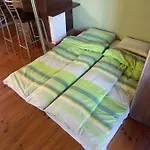 Будинок відпочинку Rustic Private In Woods W/ Sauna & Pool Вільнюс