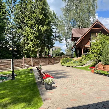 Будинок відпочинку Rustic Private In Woods W/ Sauna & Pool Вільнюс